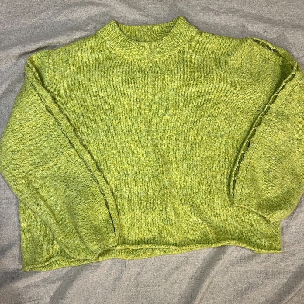World Market Chartreuse Green Cutout Sleeve Sweater One Size Wool Blend Cropped